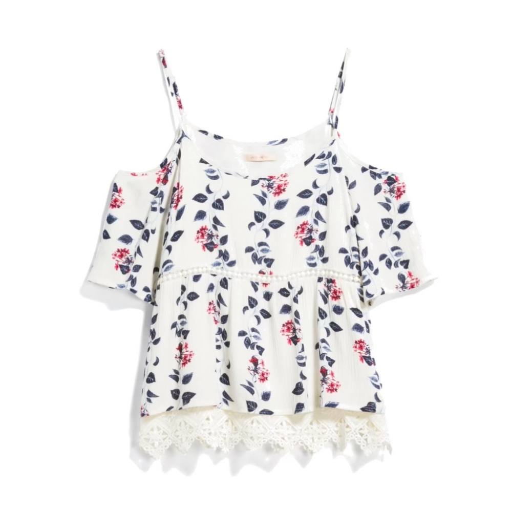 Langlock Cold Shoulder Top